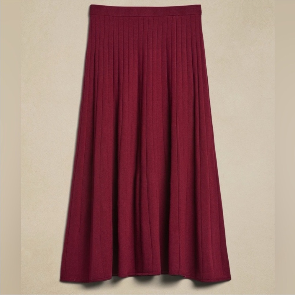 NEW Banana Republic 100% Extra Fine Merino Wool Dark Red Nezha Ribbed Midi Skirt - Picture 5 of 9